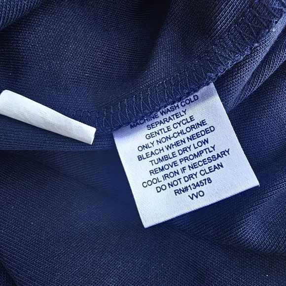 Vineyard Vines Pullover - Picture 11 of 11